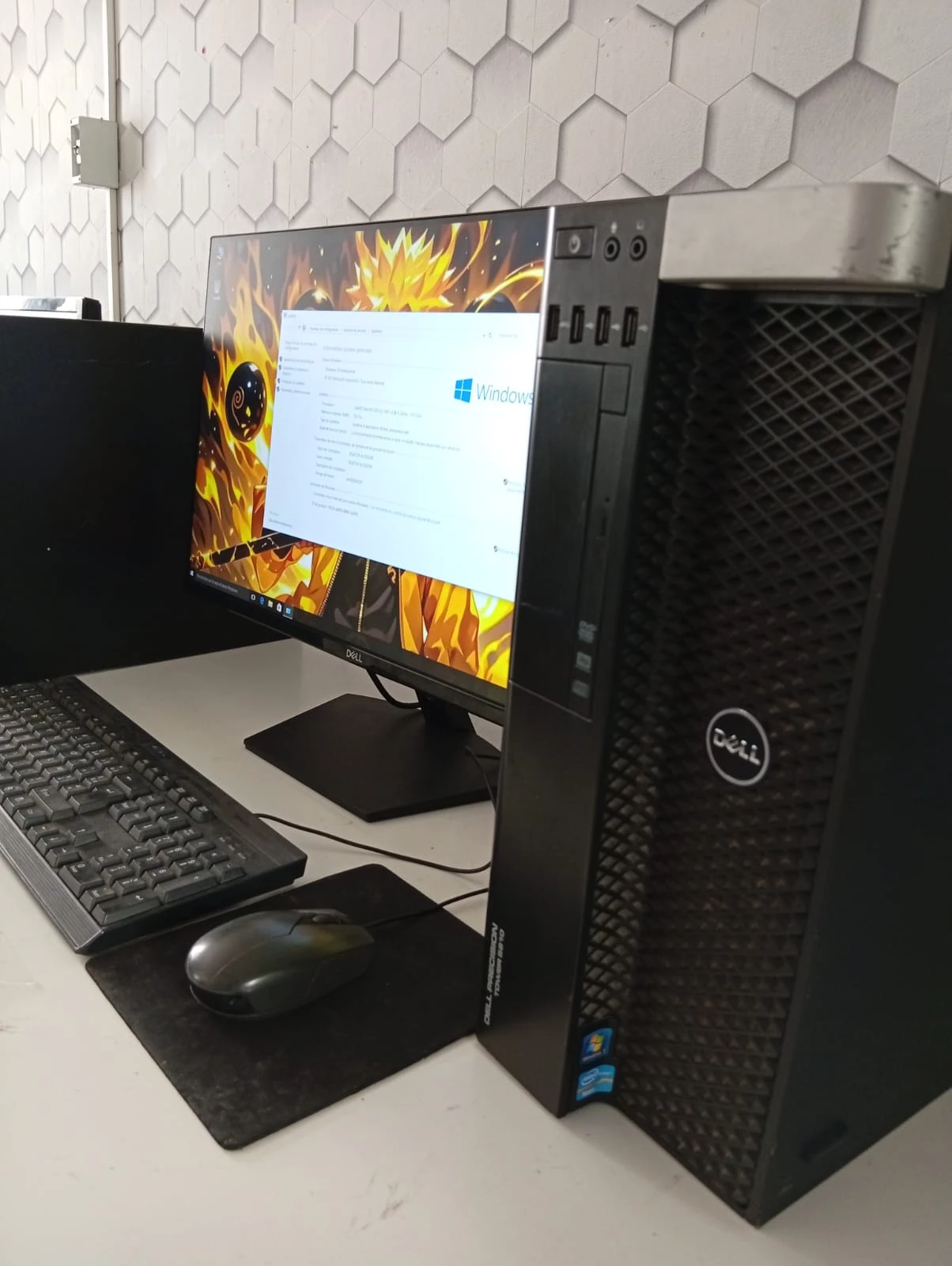 PC Complet Workstation Dell Precision T5810 (Xeon / 16 Go RAM) + Écran Dell