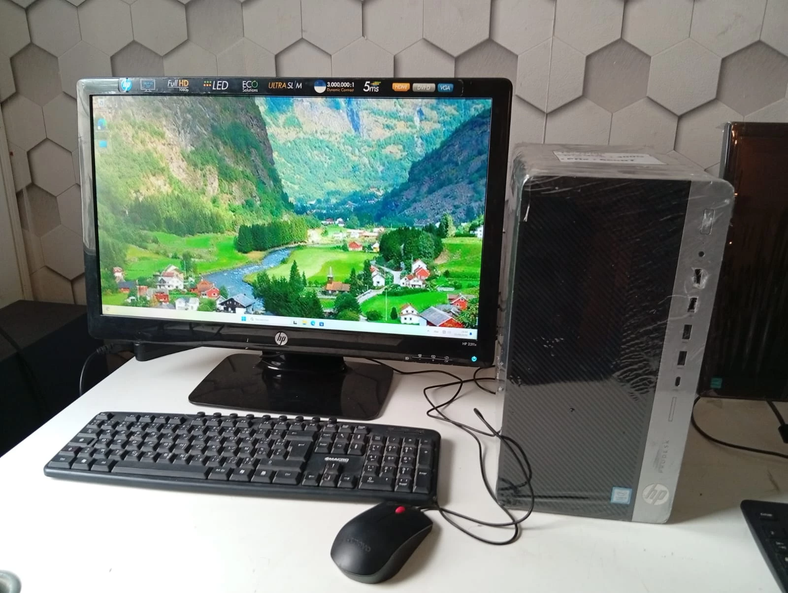 PC COMPLET HP PRODESK i3-6éme + écran 20 pousse 