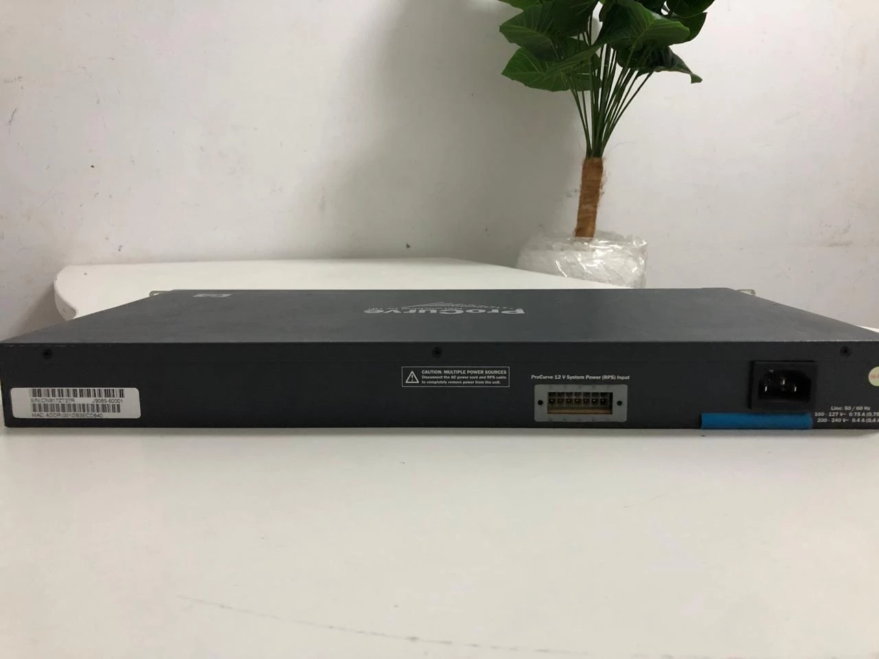 Switch Réseau HP ProCurve 2610-24 (24 Ports + Uplinks Gigabit/SFP) - J9085A