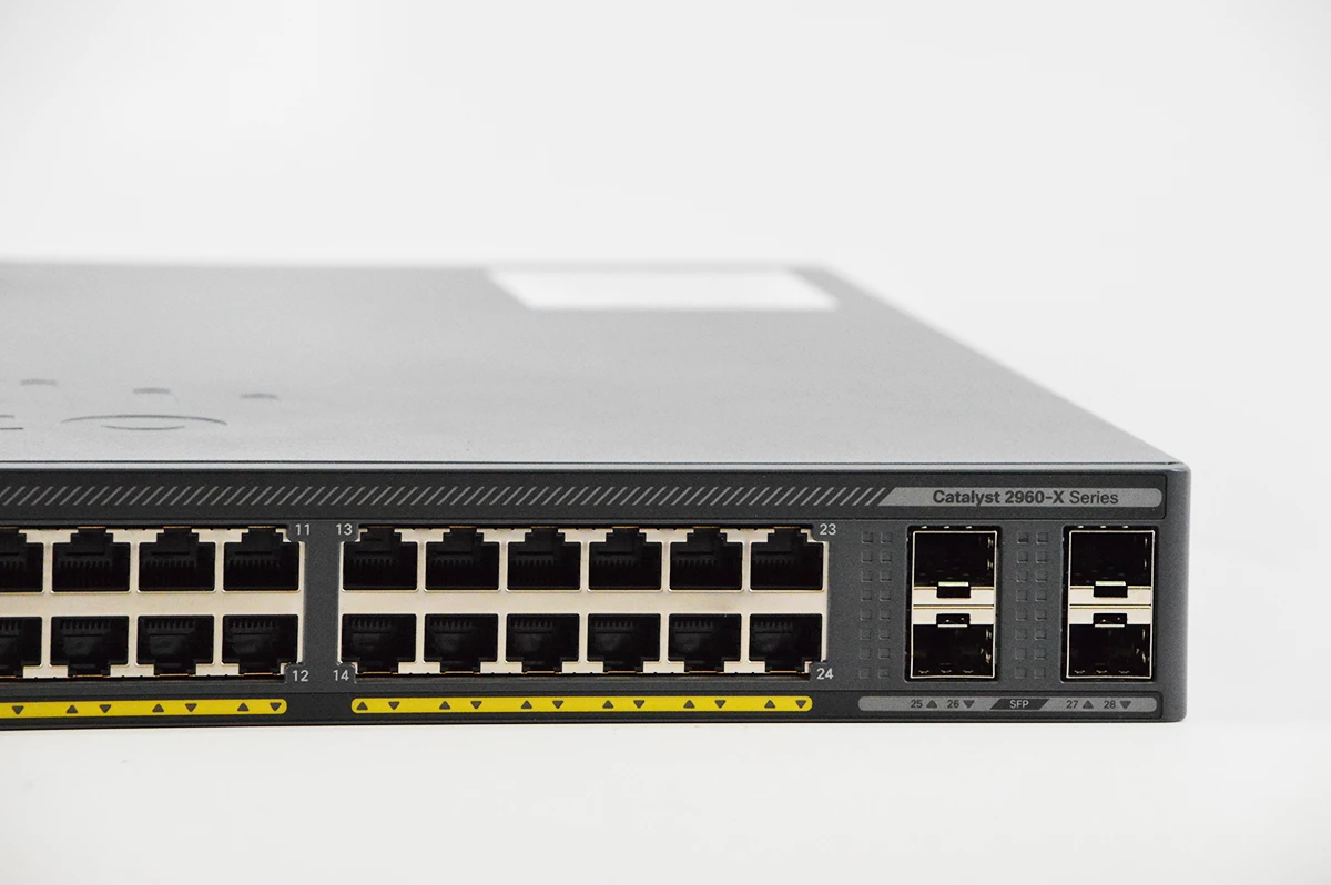 Switcheur Cisco Catalyst 2960-X ( 24 port)