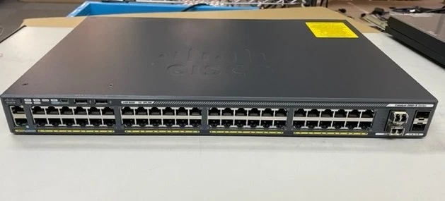 Switcheur Cisco  Catalyst 2960-X ( 48 port)