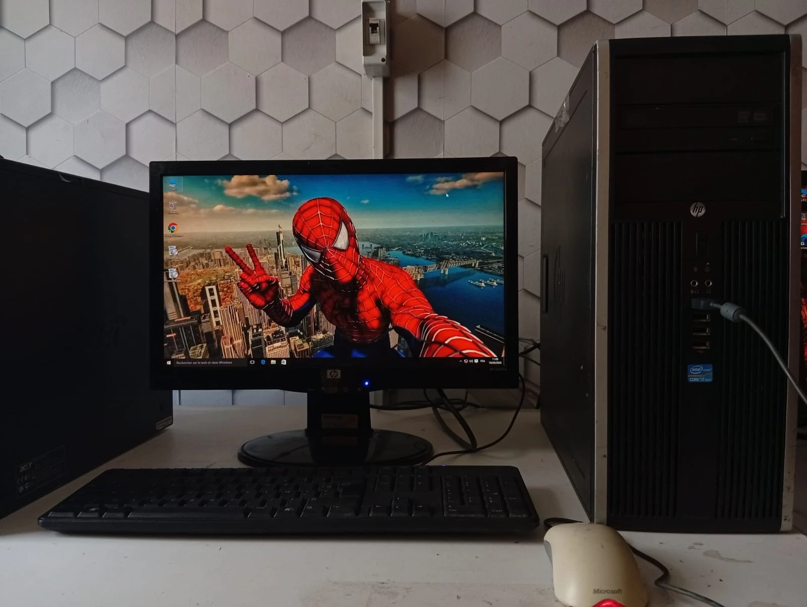  PC de bureau HP i7-2éme / Ram 8G / Disque 700G